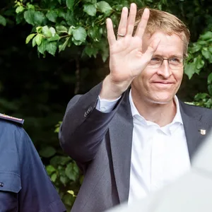 Porno-Mail an Ministerpräsident Günther
