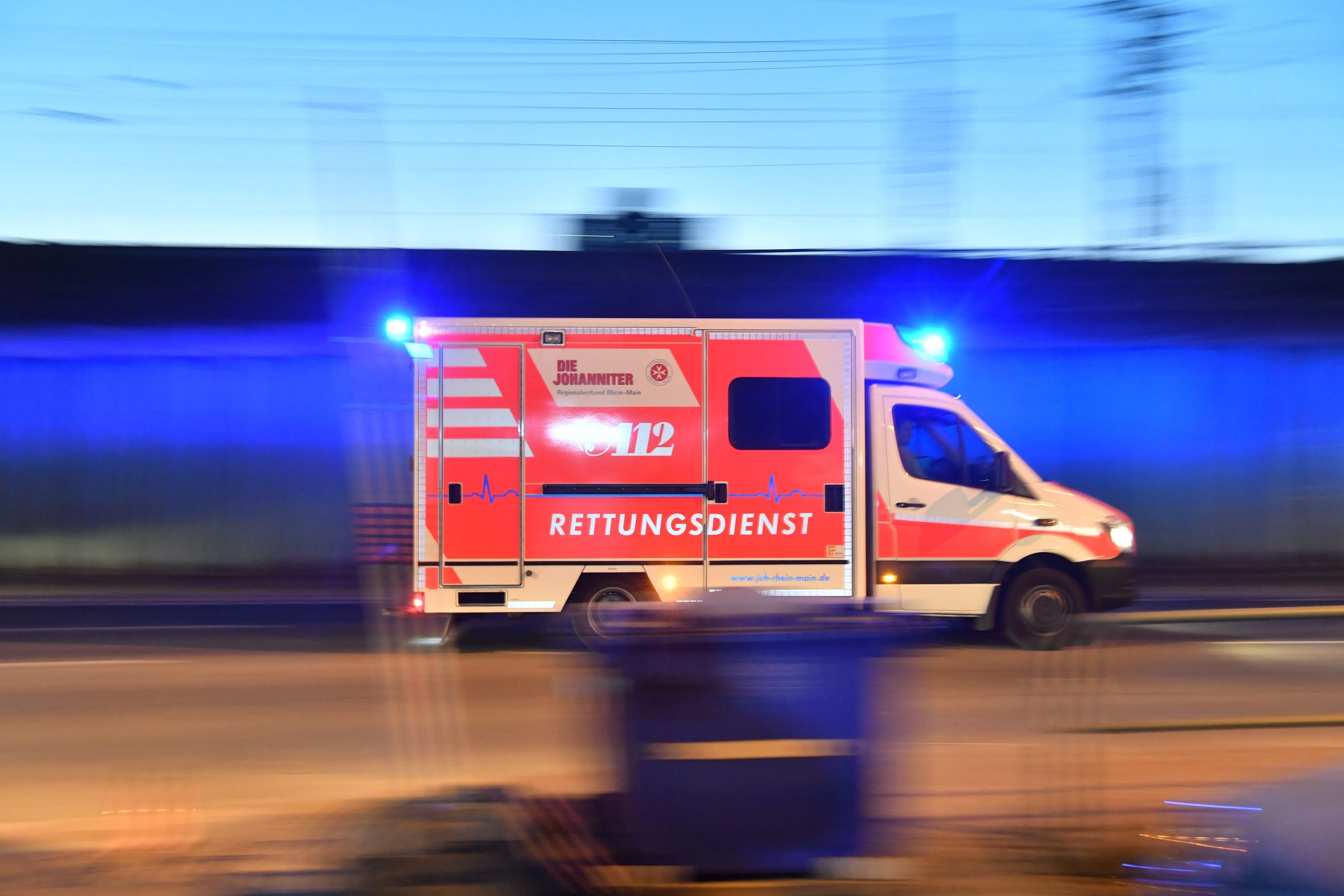 Krankenwagen im Einsatz (Symbolbild)