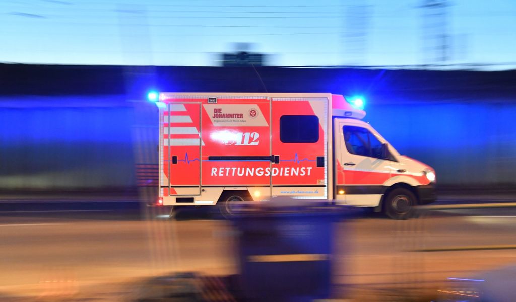 Krankenwagen im Einsatz (Symbolbild)