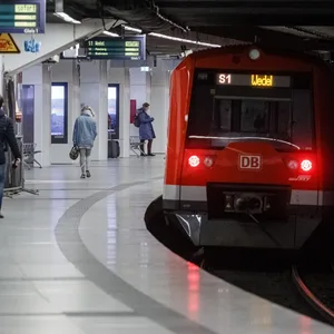 Bahnfahren wird in Hamburg teurer