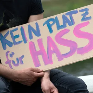 Plakat Hatespeech Hass Netz