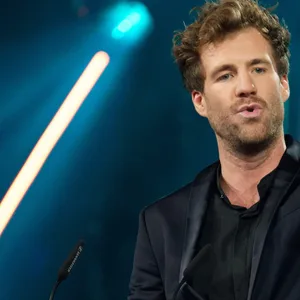 Comedian Luke Mockridge bei einer Preisverleihung.