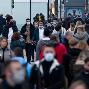 Jungfernstieg Shopping Menschen
