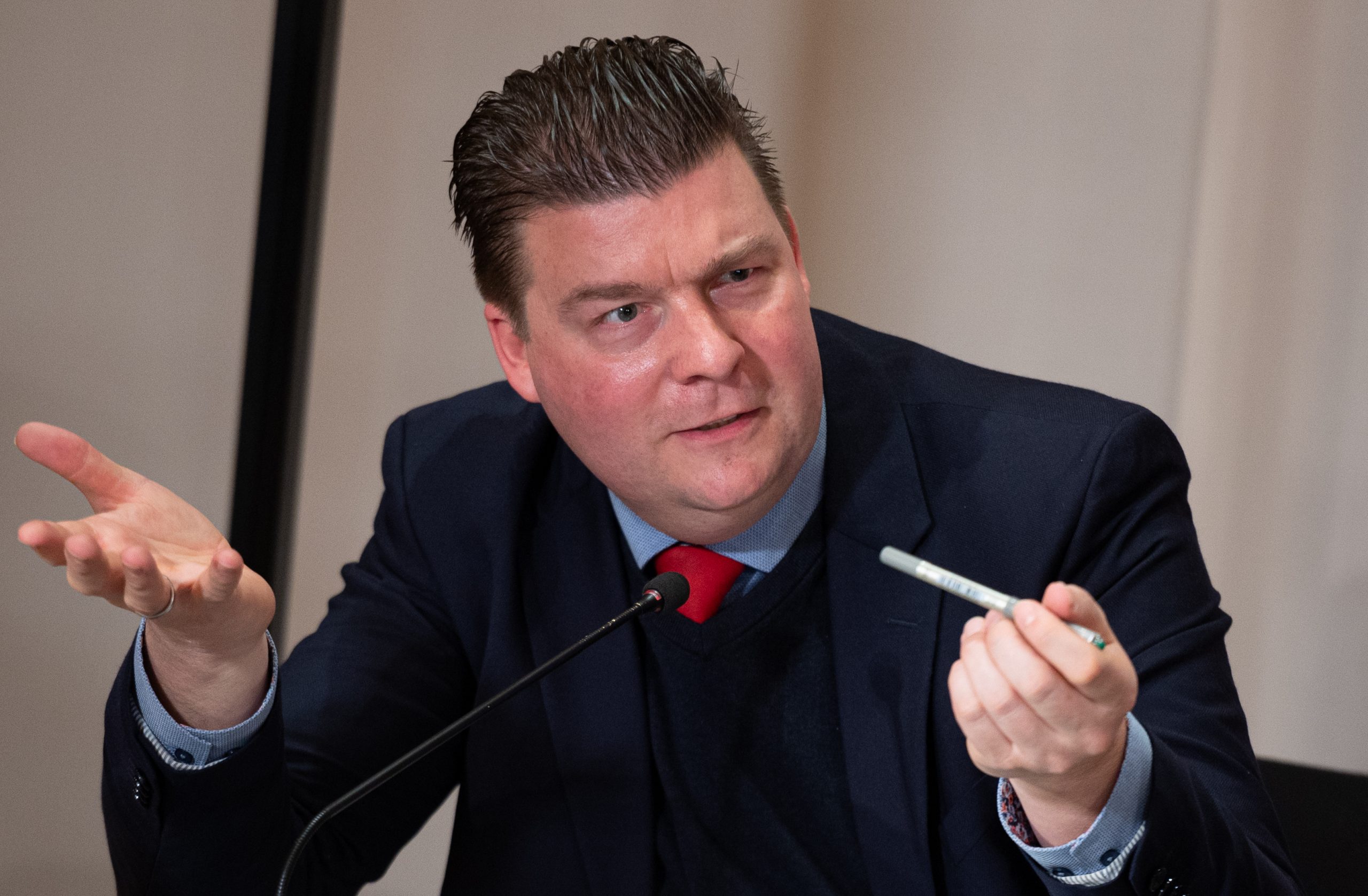 Hamburgs Finanzseantor Andreas Dressel (SPD) hält die Debatte rund um das Steuer-Portal in Baden-Württemberg für überzogen.