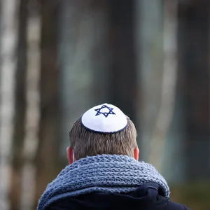 Der Mann, der eine Kippa trug, wurde antisemitisch beleidigt. (Symbolfoto)