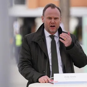 Innensenator Andy Grote (SPD) steht beim "Pimmel-Gate" unter Druck.