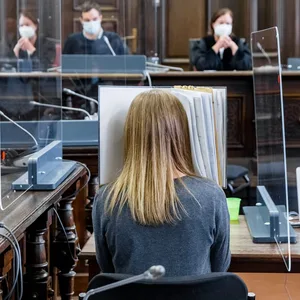 Jennifer F. (36) vor dem Landgericht Hamburg