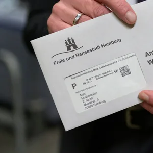 Die Wahlbenachrichtigung für die Bundestagswahl 2021.