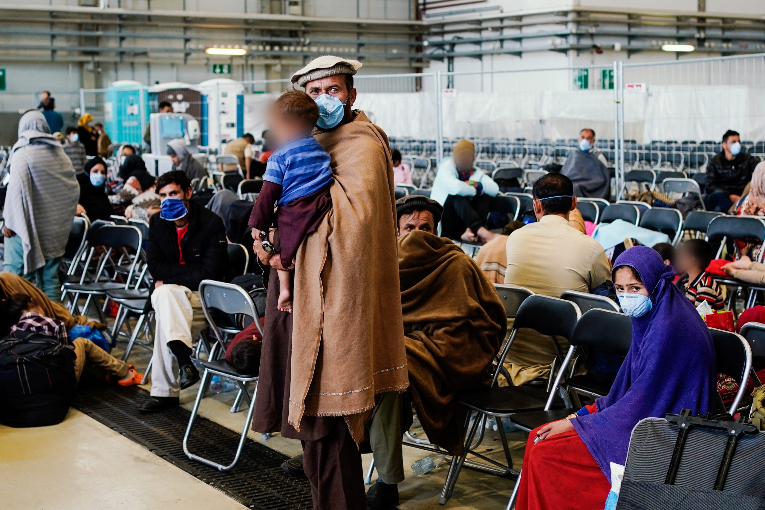 Evakuierte Afghanen in Ramstein. In vielen Fällen könnte es noch Jahre dauern, bis Familien wieder beisammen sind.