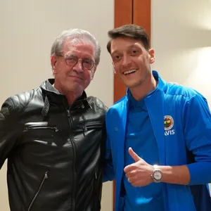 Jürgen Todenhöfer Mesut Özil