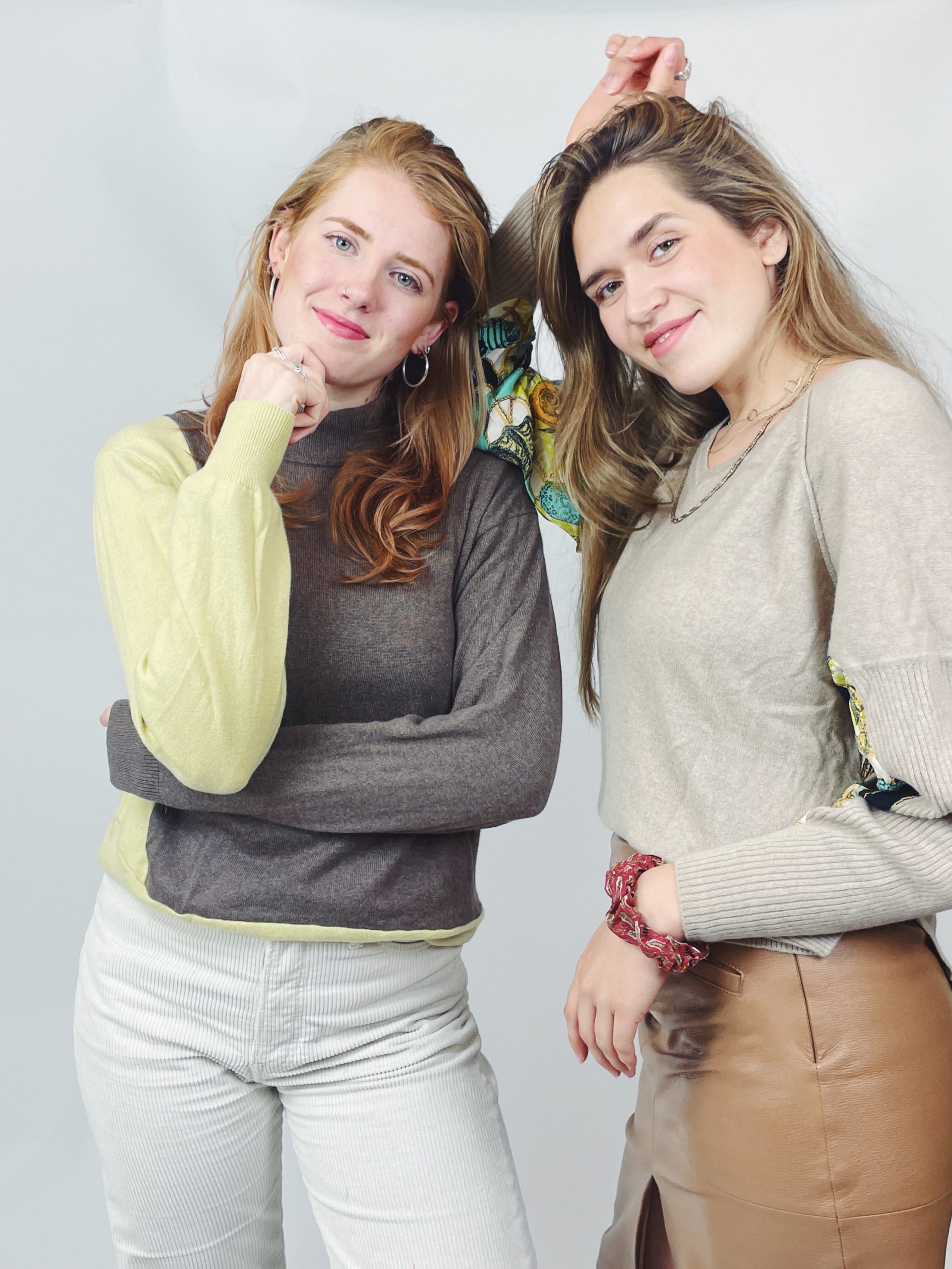 Sophie Koop (l., 26) und Katharina Rybakov (r., 26) gründeten gemeinsam die Upcycling-Marke NONOI Studios.