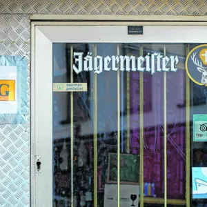 Immer mehr Betriebe in Hamburg wählen 2G.