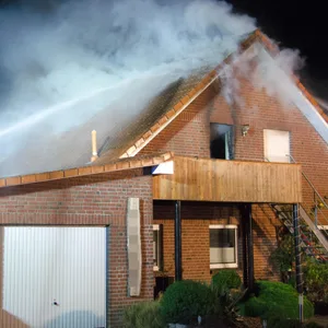 Eine Ferienwohnung in Sophienhamm wurde durch Feuer zerstört.