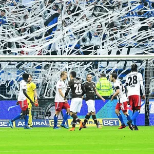 Die Fans des HSV 2020 beim Derby gegen St.Pauli