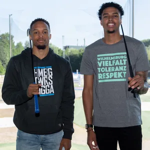 Jaylon Brown Caleb Homesley Hamburg Towers