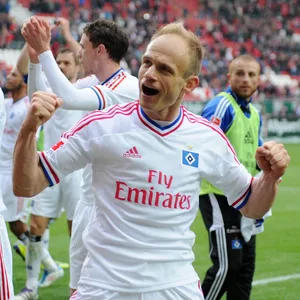 Ex-HSV-Profi David Jarolim (r.)