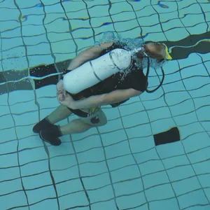 Wolfgang Kulow bei seinem Weltrekordversuch im Unterwassersprinten