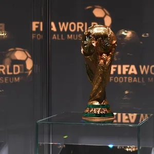 Das Objekt der Begierde: Wird in Zukunft alle zwei Jahre um den WM-Pokal gekämpft?