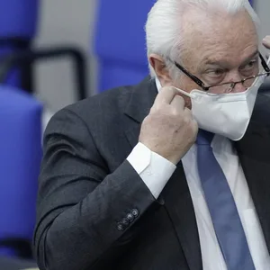 Kubicki Corona-Regeln Maske Bundestag
