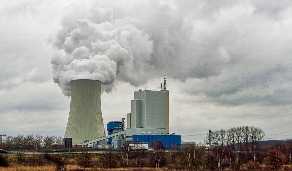 Rostock: Das Steinkohlekraftwerk soll 2034 abgeschaltet werden - Foto: 02.03.2019: Stand: April 2021 - Das Steinkohlekra