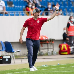 Kiel-Trainer Ole Werner ärgert sich über den späten Ausgleich, sieht aber trotzdem einen „Aufwärtstrend“
