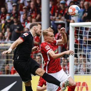 Kölns Czichos mit dem Eigentor