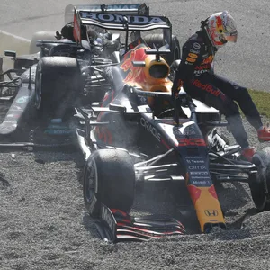 Max Verstappen und Lewis Hamilton