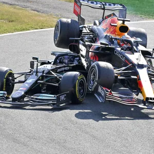 Lewis Hamilton und Max Verstappen