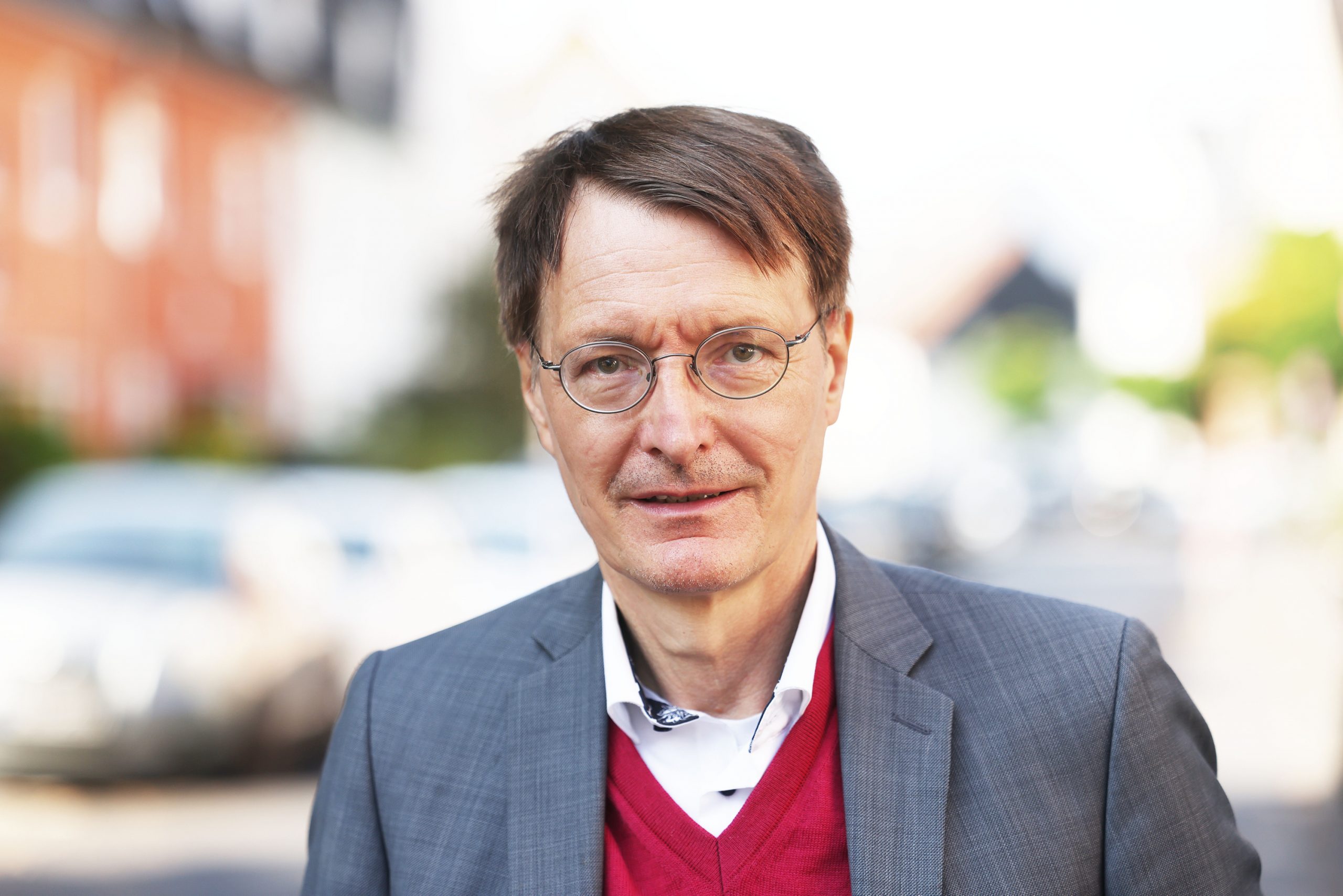 SPD-Gesundheitsexperte Karl Lauterbach hält eine volle Stadionauslastung mit 2G für „nicht sinnvoll“
