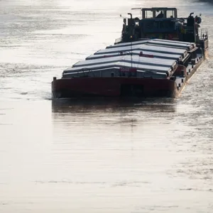Binnenschiff auf dem Mittellandkanal