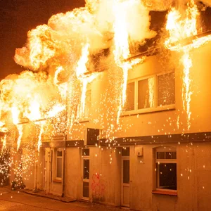 Ein leerstehendes Gebäude wurde für die fiktive Explosion genutzt.