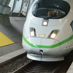 Sprinter-Züge! Bahn will Hamburger schneller in den Süden bringen