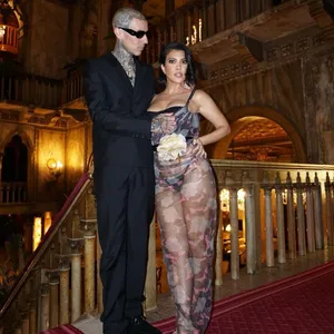 Frisch verlobt! Drummer Travis Barker (45) und Kourtney Kardashian (42).