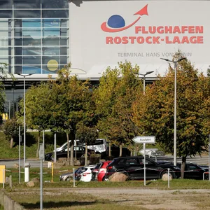 Flughafen Rostock-Laage
