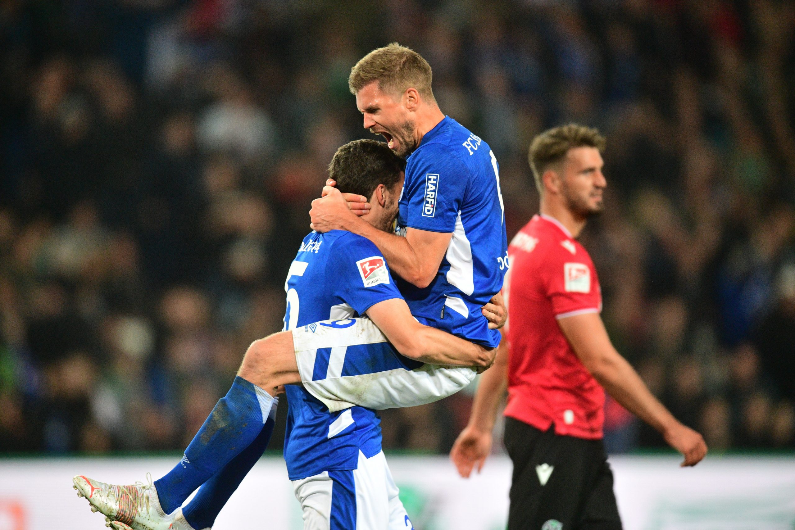 Schalke-Spieler Marcin Kaminski und Simon Terodde