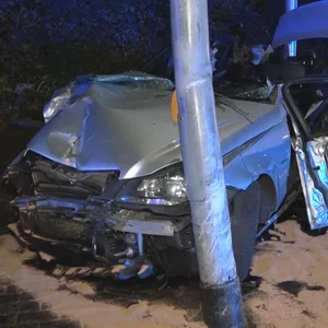 Das Auto musste abgeschleppt werden.