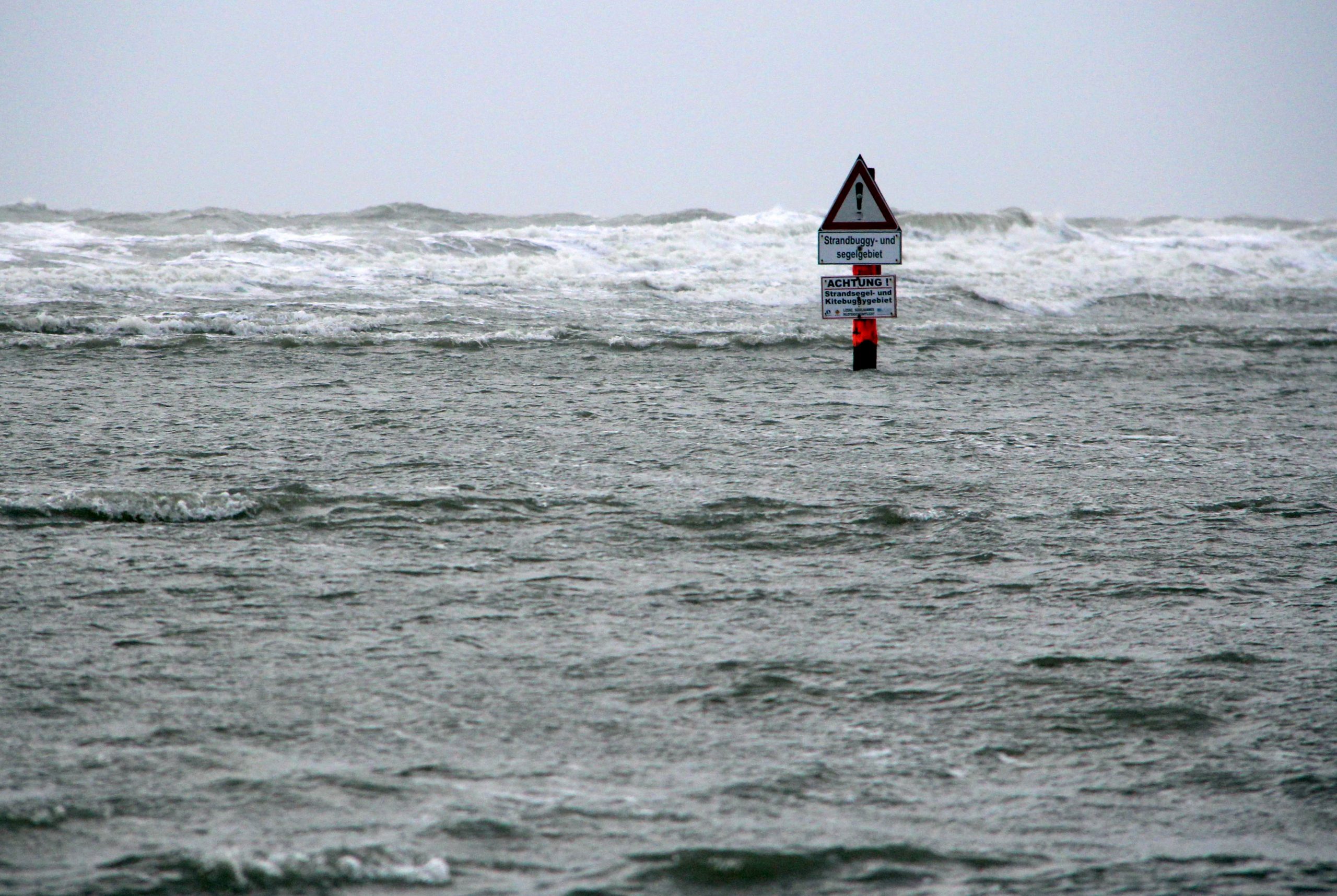 Mehrere Menschen aus Nordsee gerettet