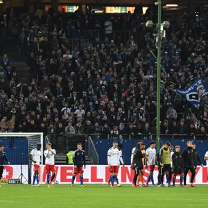 Wurden tatsächlich alle 39.000 Zuschauer im Volksparkstadion 2G-geprüft?
