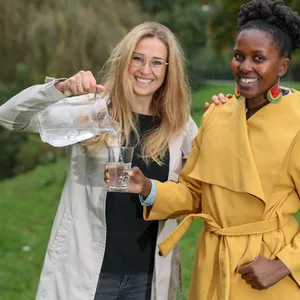 Caroline Stüdemann mit Jennifer Martens