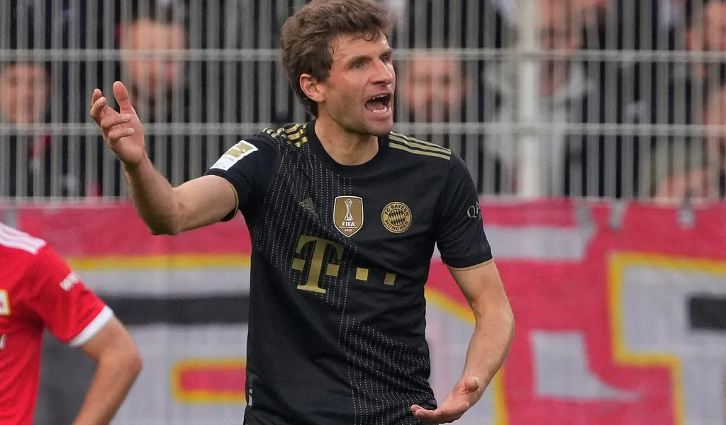 Thomas Müller ordnet den Bayern-Sieg bei Union ein.