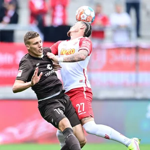 FC St. Pauli, Medic, Regensburg
