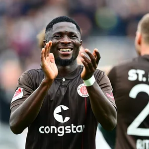 Aremu, FC St. Pauli