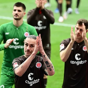 Irvine, FC St. Pauli