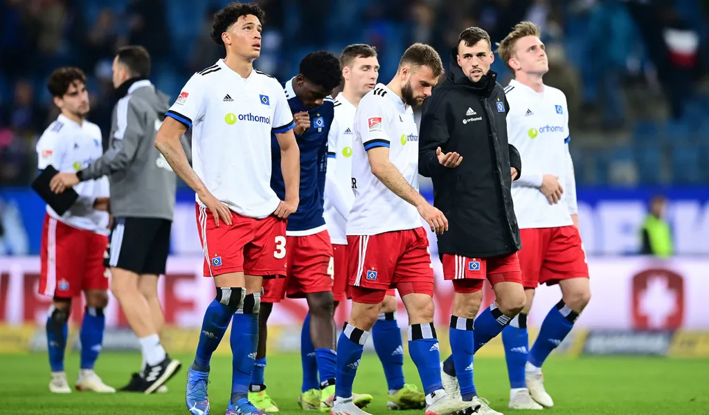 Die HSV-Profis sind nach dem 1:1 gegen Kiel enttäuscht