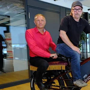 Jürgen Perschon, Bjarne Mädel