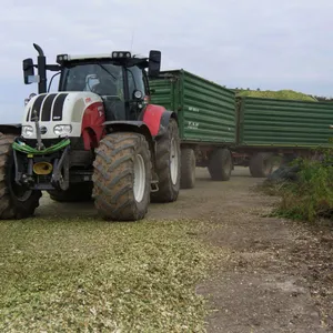 Traktor-Gespann Symbolbild