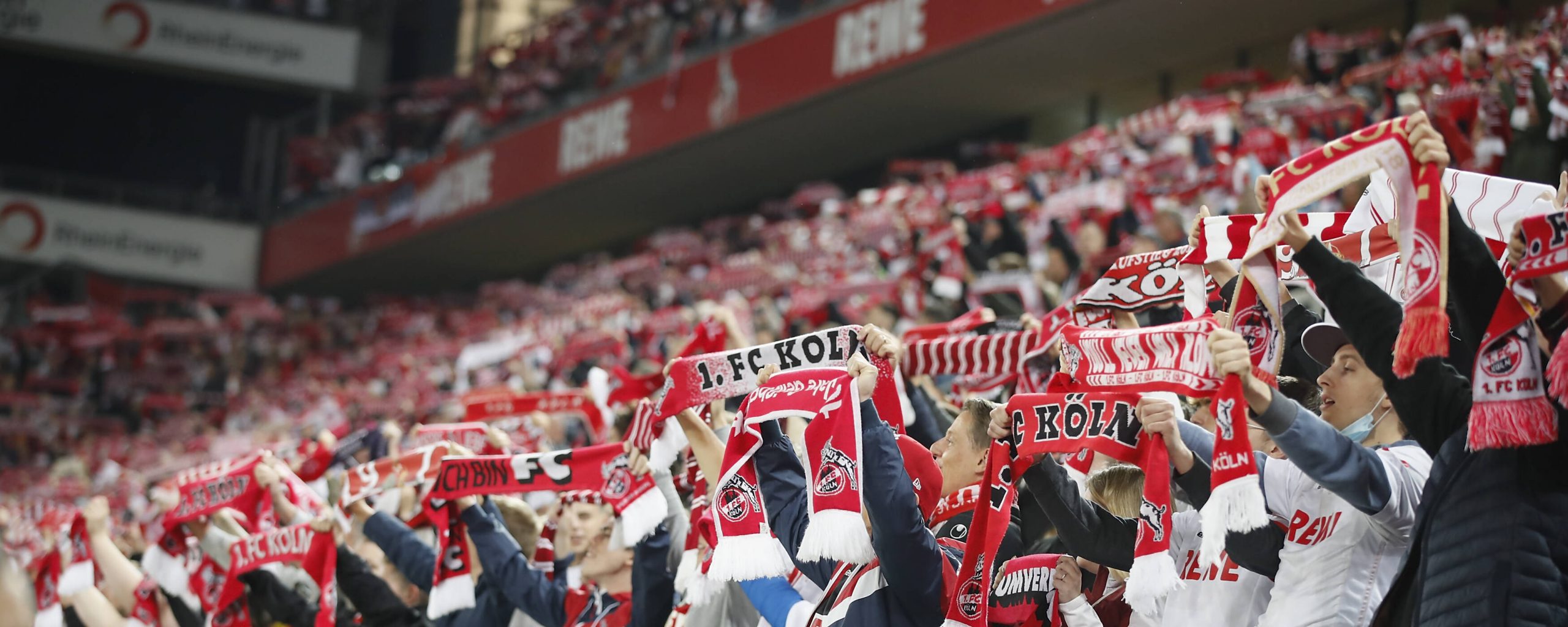 Fans des 1. FC Köln (Symbolbild)