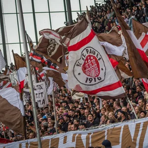 St. Pauli-Ultras gegen Dresden