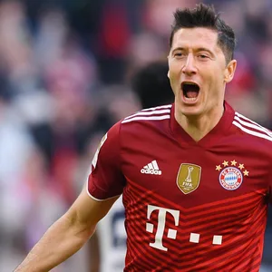 Robert Lewandowski jubelt für den FC Bayern München