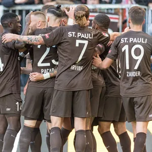Jubeltraube des FC St. Pauli